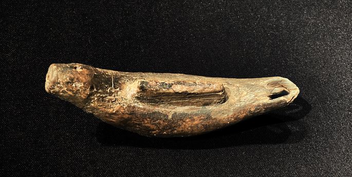 Eskimo mouthpiece for pump or bow-drill carved in the shape of a seal | MasterArt